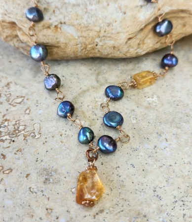 Yellow gemstone pendant blue freshwater pearl necklace on stones