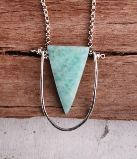 soothing amazonite pendant silver U fame necklace on wood