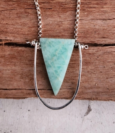 soothing amazonite pendant silver U fame necklace on wood