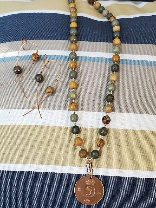 neutral gemstone Swedish coin necklace set