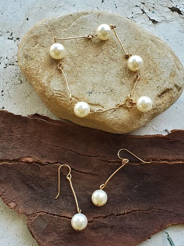white pearl gold bracelet & earrings