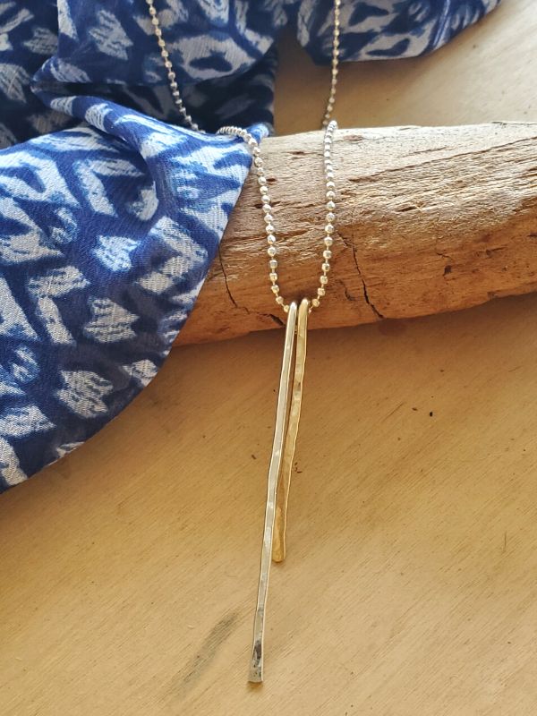 silver gold hammered stick necklace w/blue scarf